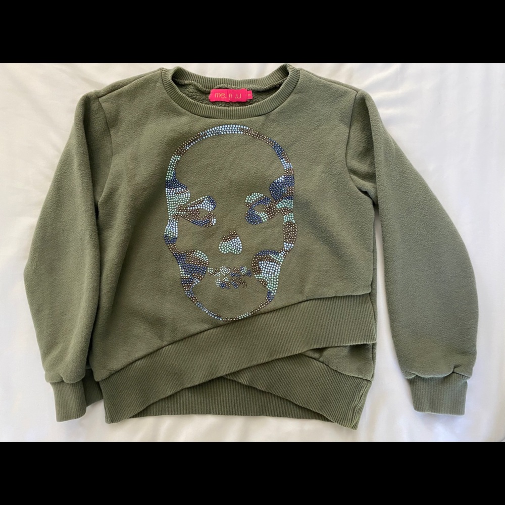Kids skull me.n.u sweatshirt size s
